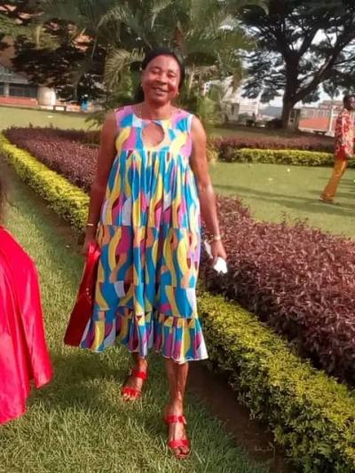Henriette 63 Jahre Yaoundé 5 Kamerun