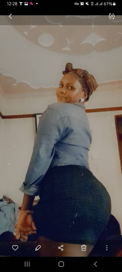 Anna 31 ans Kampala  Ouganda