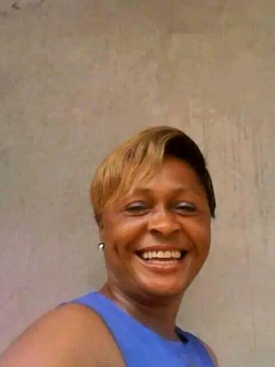 Julie  47 years Yaoundé  Cameroon