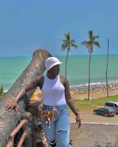 Annie 23 ans Accra  Ghana