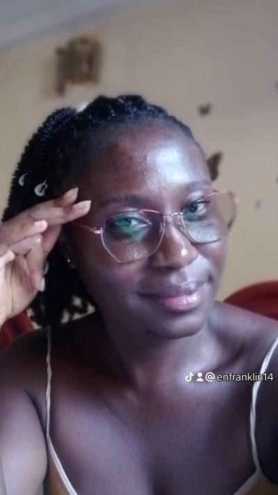 Aretha 34 Jahre Sangmelima Kamerun