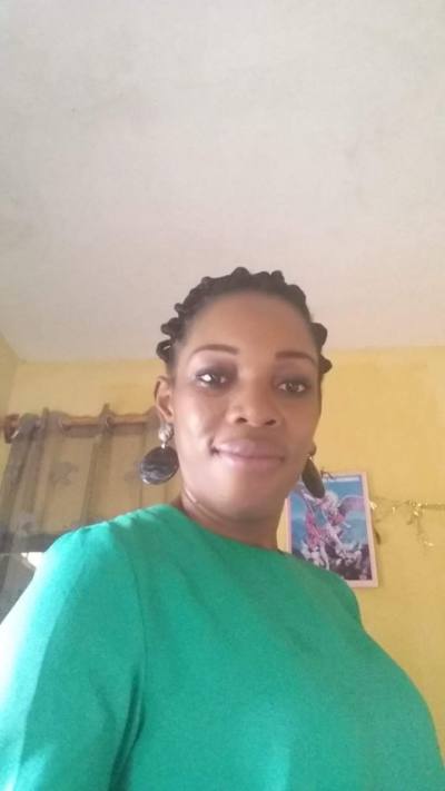 Antoinette 38 ans Douala Cameroun