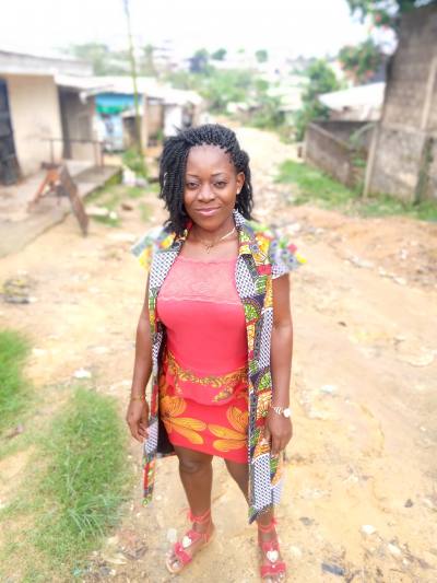 Yolande 39 ans L'ouest Cameroun