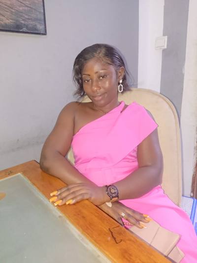 Samantha  26 ans Littoral  Cameroun