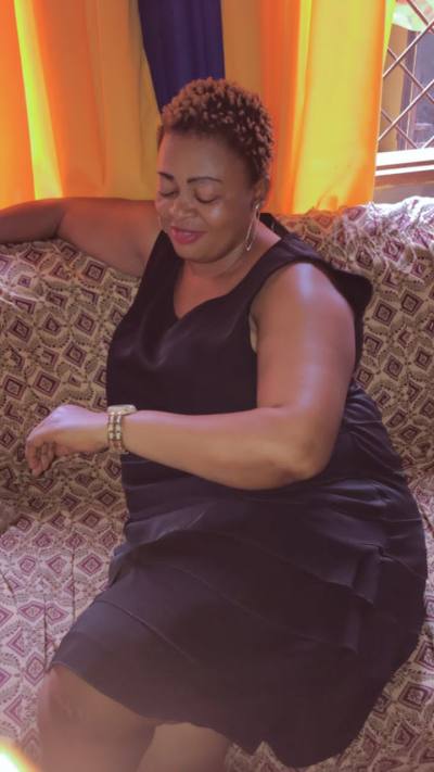 Mimi 38 years Betis Cameroun
