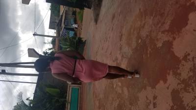 Mabelle 29 Jahre Yaoundé Kamerun