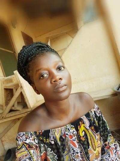 Sandra 25 ans Agoé  Togo