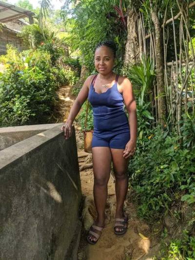 Jessica 33 years Tamatave Madagascar