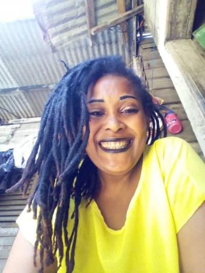 Juliette 36 Jahre Abidjan Elfenbeinküste