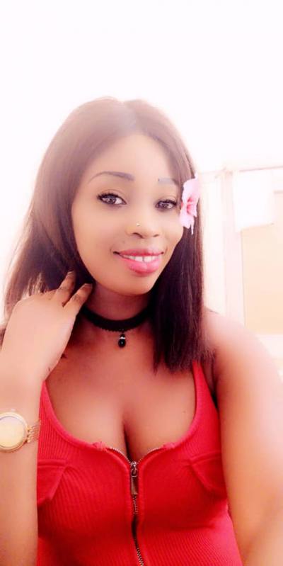 Danielle Site de rencontre femme black Cameroun rencontres célibataires 27 ans