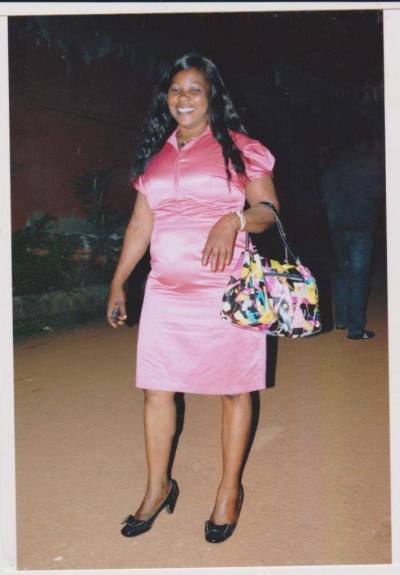 Mariebelle 56 Jahre Yaoundé Kamerun