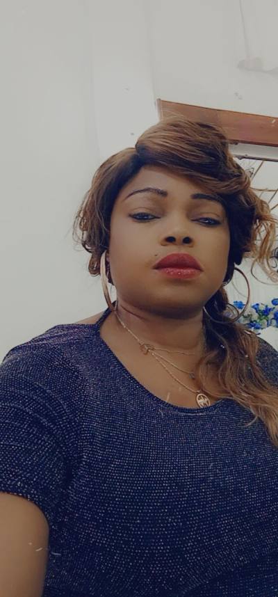 Sylvie 39 ans Douala  Cameroun