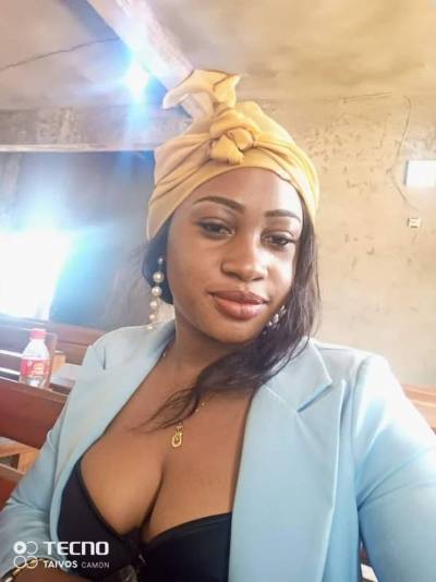 Paola 29 ans Douala Cameroun