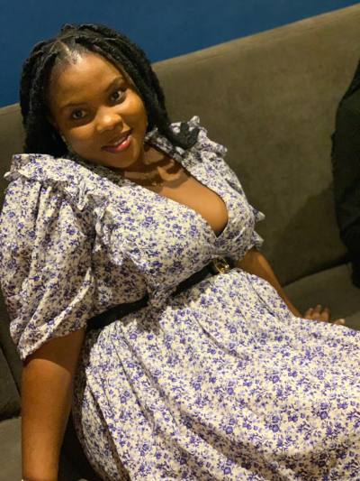 Prisca 27 ans Libreville  Gabon