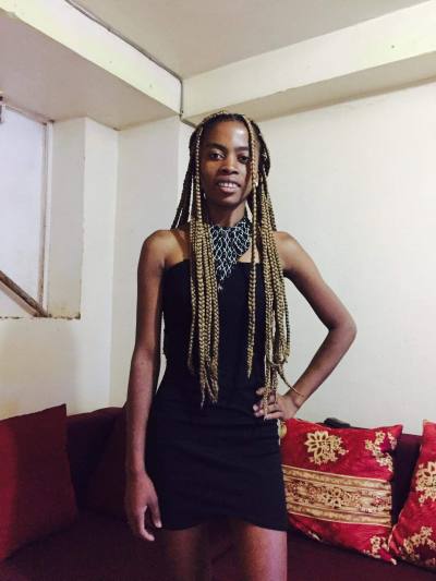 Erica 24 ans Antananarivo Madagascar
