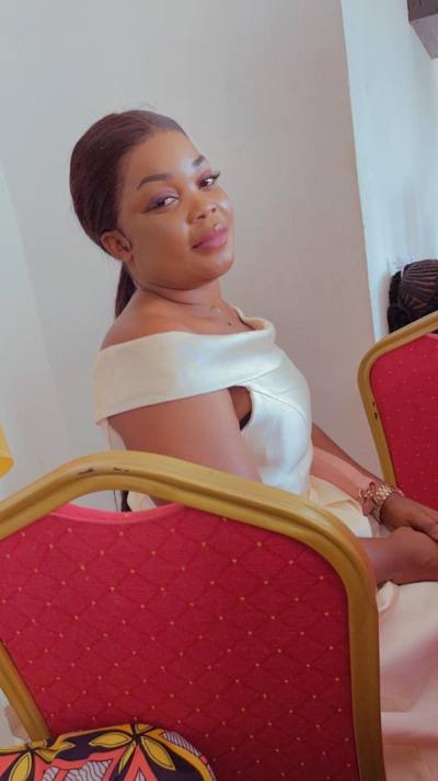 Priscille 29 ans Douala  Cameroun