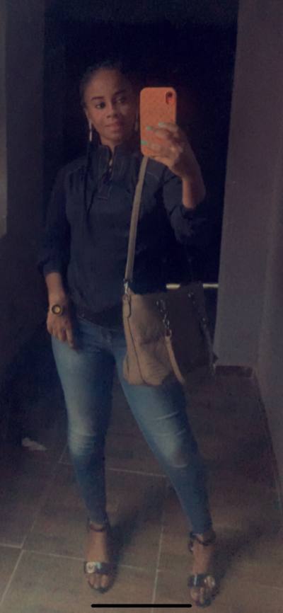 Eva 31 ans Dakar Sénégal