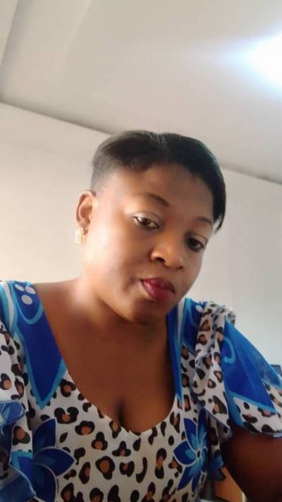 Aline 42 ans Yaounde Cameroun