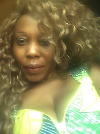 Hermine 44 ans Est Cameroun