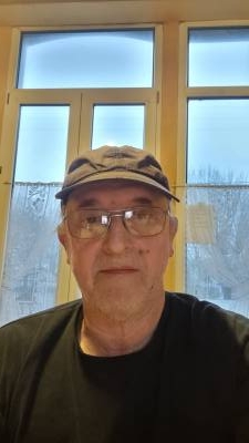 Yves 62 ans Courcelles Belgique