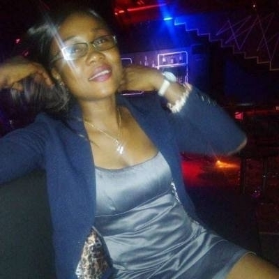 Adrienne 30 ans  Cameroun
