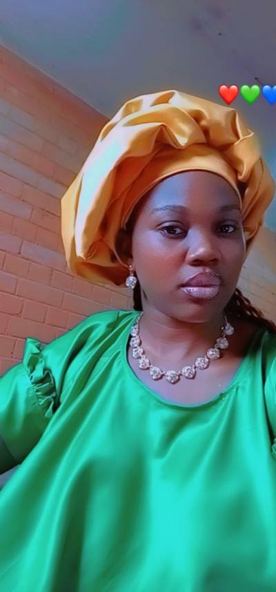 Nancy  28 ans Yaoundé Cameroun