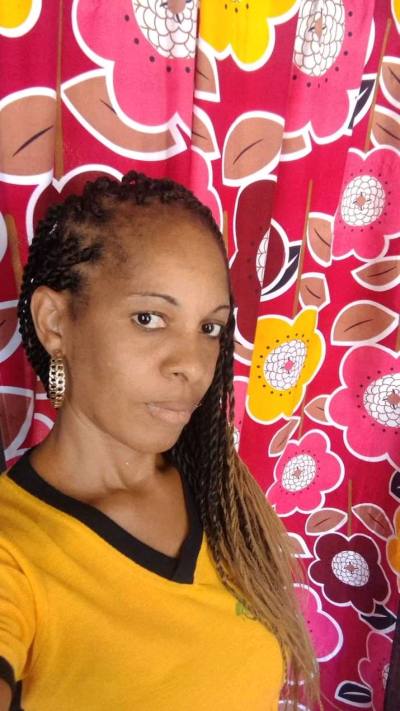 Mylene 44 ans Ambilobe Madagascar