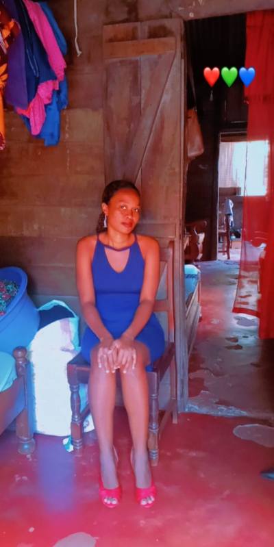 Rachimia Site de rencontre femme black Madagascar rencontres célibataires 25 ans