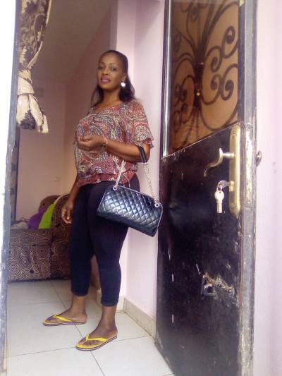 Thérèse 38 ans Yaoundé Cameroun