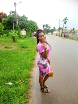 Charmelle 30 ans Ebolowa  Cameroun