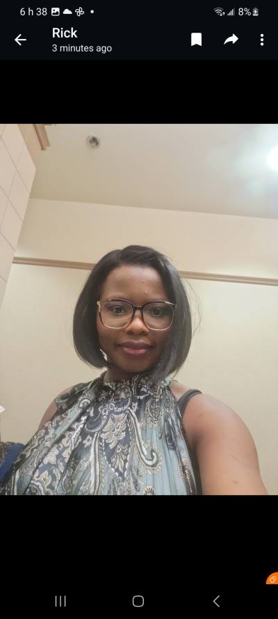 Liane 33 ans Montreal  Canada