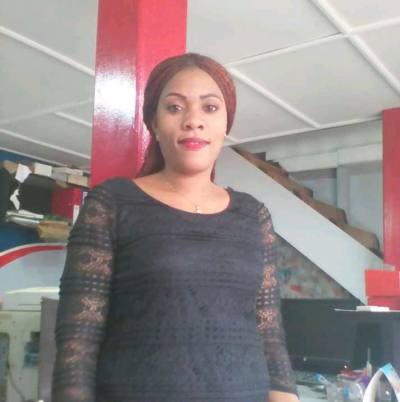 Belle 36 ans Yaoundé Cameroun