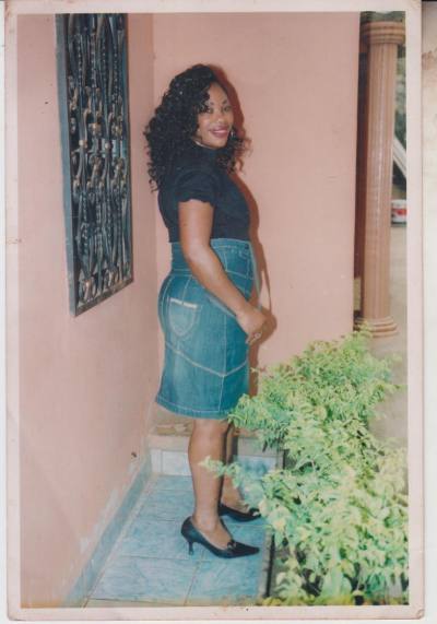 Julienne 59 ans Yaoundé Cameroun