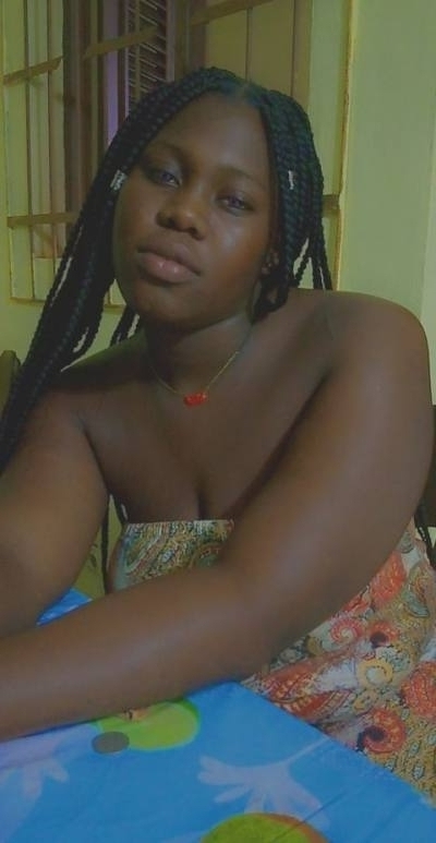 Fatim 21 years Abidjan Ivory Coast