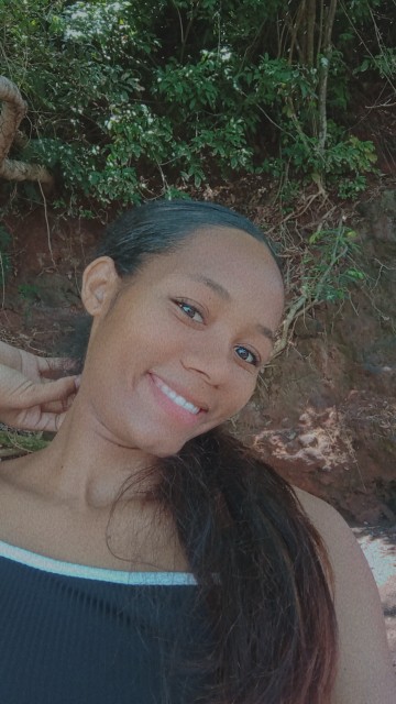 Vanessa 20 Jahre Nosy Bé Helle Ville  Madagaskar