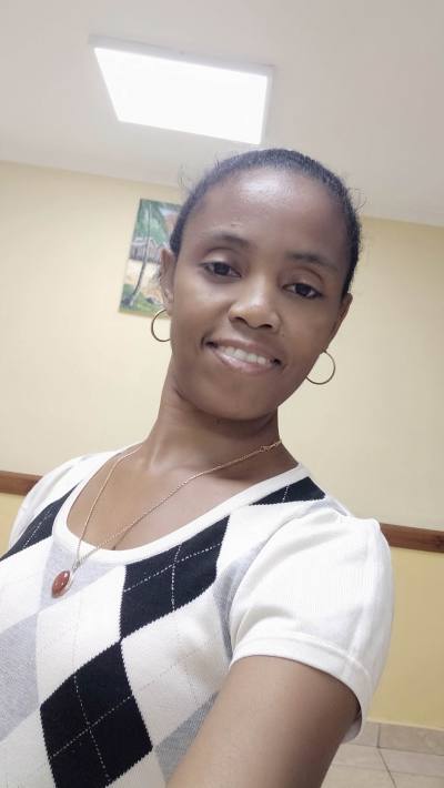 Annie 45 Jahre Morondava  Madagaskar