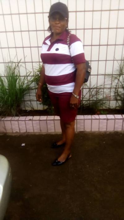 CINDY 38 ans Douala Cameroun