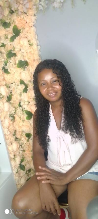 Jessica 33 Jahre Tamatave Madagascar