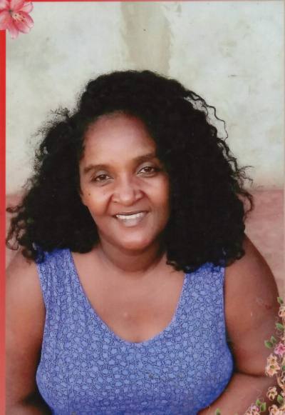 Lucia 43 Jahre Antalaha Madagaskar