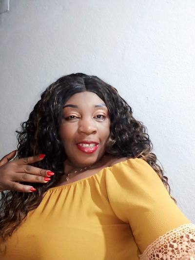 Francoise 60 ans Yaoundé Cameroun