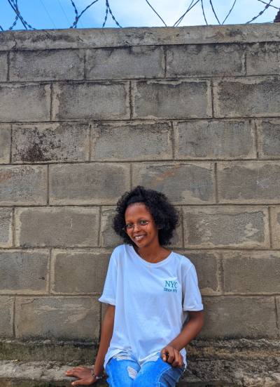 Lauraine 21 ans Mahajanga  Madagascar