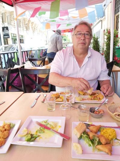 Alain 63 Jahre Issy Les Moulineaux Frankreich