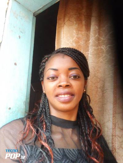 Aurelie 35 ans Yaounde Cameroun