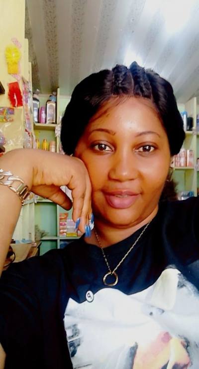 Sandrine 37 years Yaoundé Cameroon