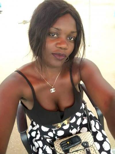 Gaelle 33 ans Mfoundi Cameroun