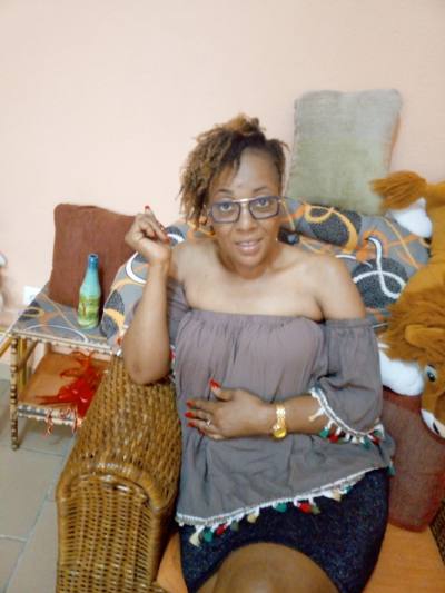 Nathalie 42 years Douala V Cameroon