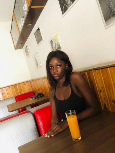 Florance 29 years Abidjan  