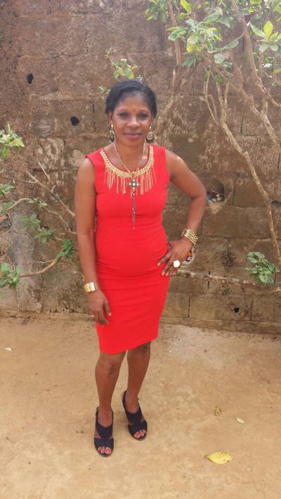 Hortense 64 ans Douala Iii Cameroun