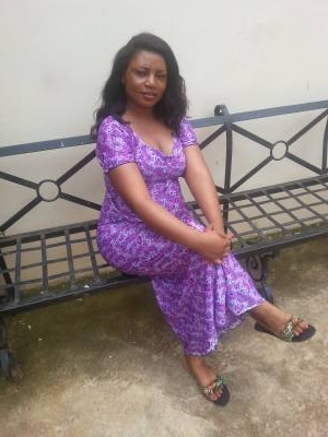 Charlène mbele 33 ans Obala Cameroun