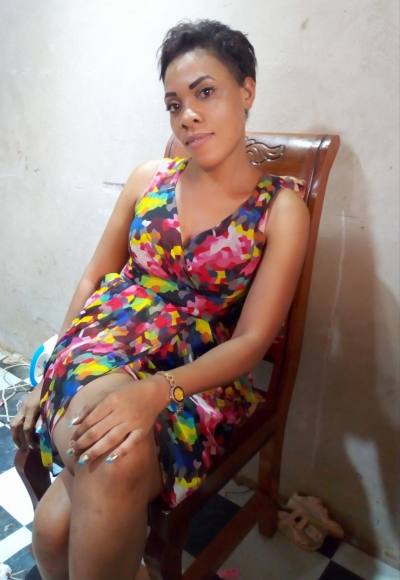Belle 35 ans Yaoundé Cameroun